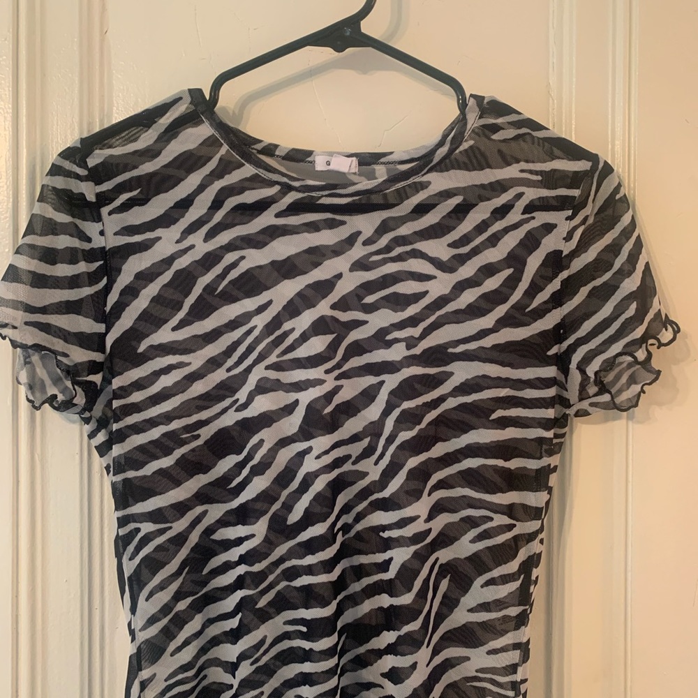 Mesh tee